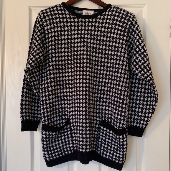 Jessica Sweaters - Vintage Made in Canada Sweater